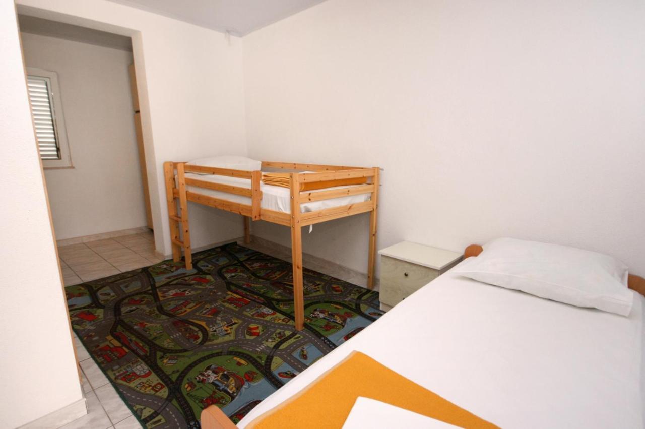 Apartments By The Sea Promajna, Makarska - 2673 Ngoại thất bức ảnh