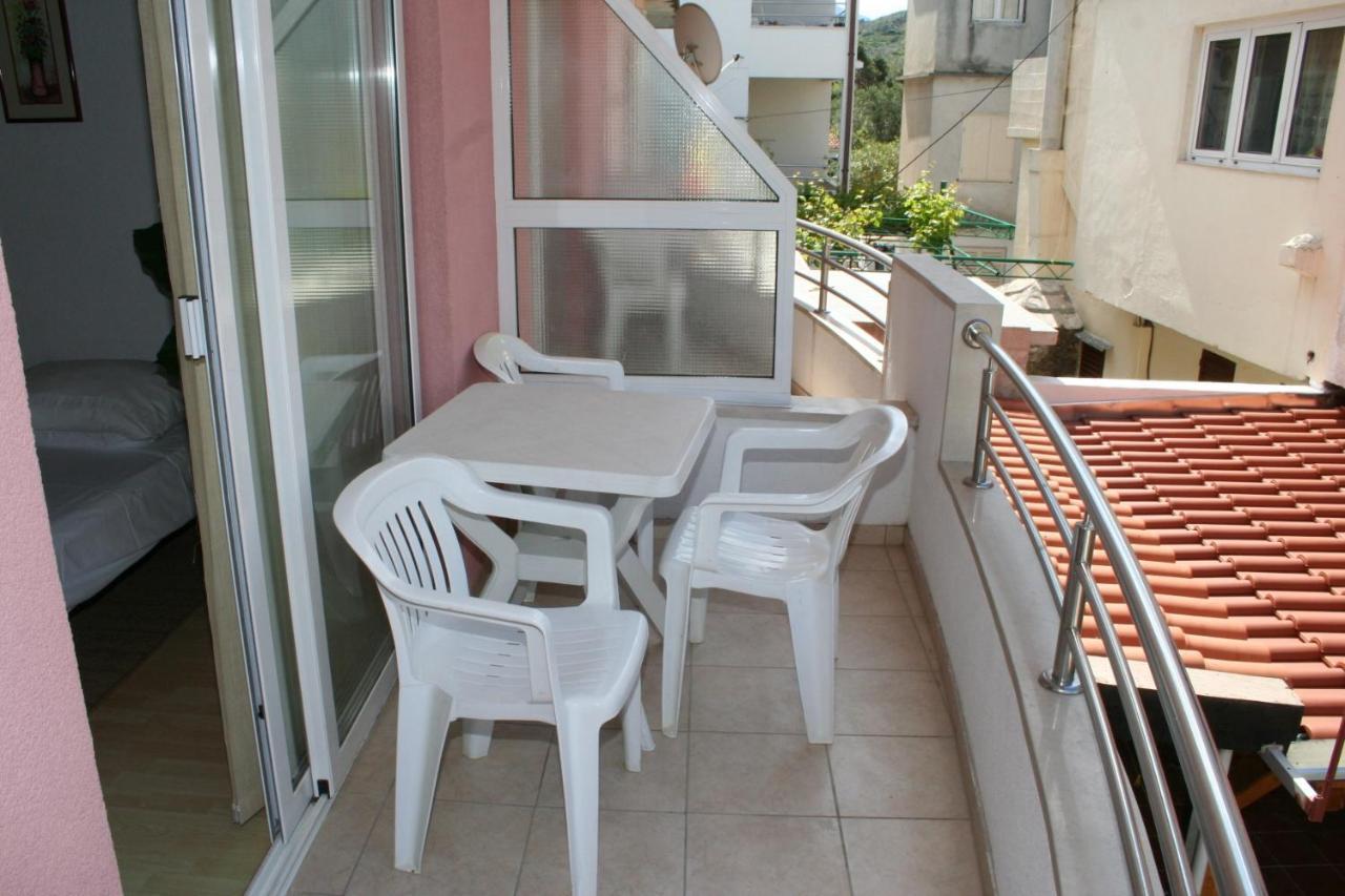 Apartments By The Sea Promajna, Makarska - 2673 Ngoại thất bức ảnh